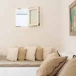 Rhenia Mykonos فندق